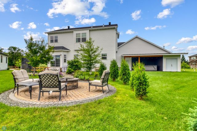 6728 Ashwood Loop, Fargo, ND 58104