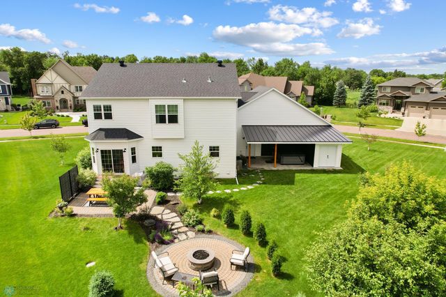 6728 Ashwood Loop, Fargo, ND 58104