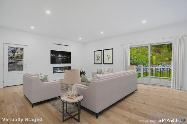 309 South Britain Road, Southbury, CT 06488