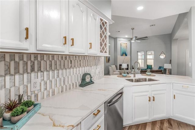 13826 Sea Horse Ave, Corpus Christi, TX 78418