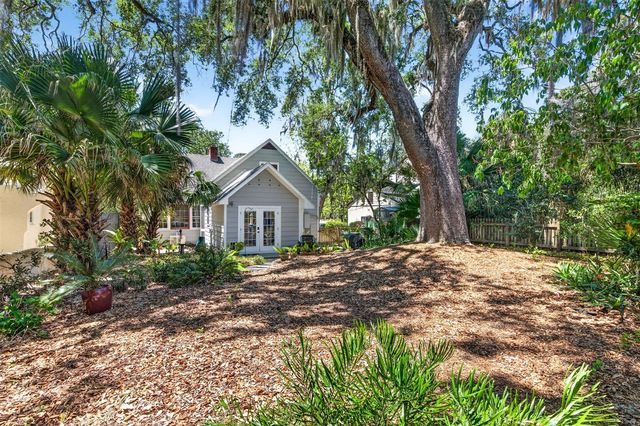 531 NE BOULEVARD, Gainesville, FL 32601