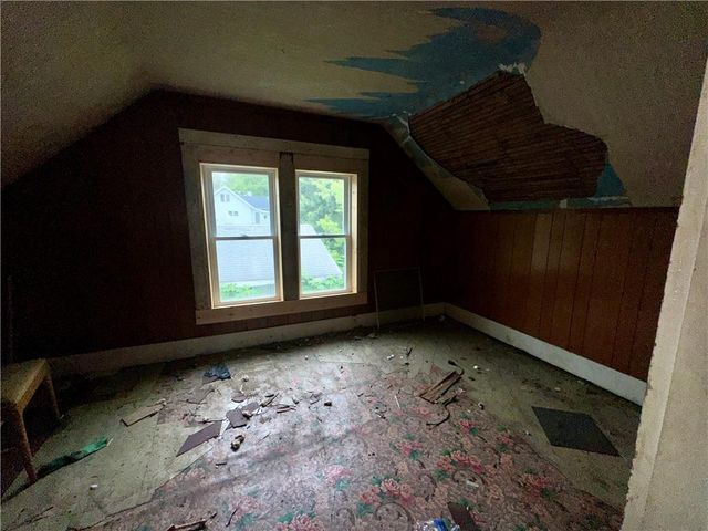 901 2nd Street, Ridgeway, MO 64481