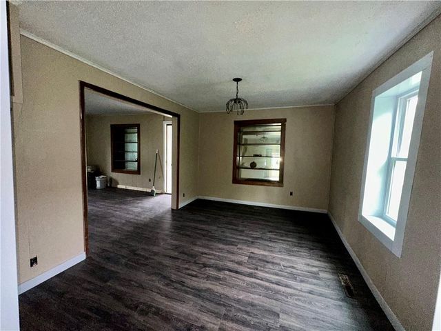 901 2nd Street, Ridgeway, MO 64481