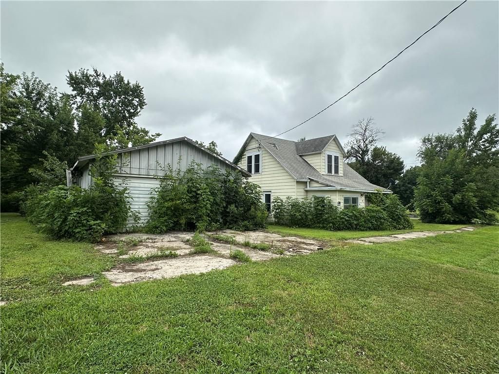 901 2nd Street, Ridgeway, MO 64481