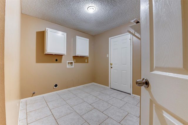 1906 Woodhue Drive, Houston, TX 77386