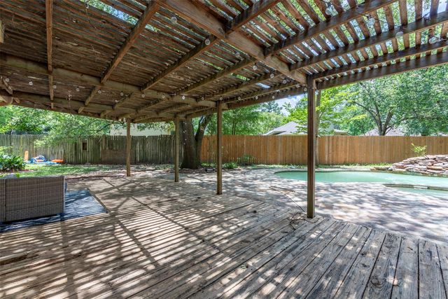 1906 Woodhue Drive, Houston, TX 77386
