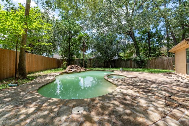 1906 Woodhue Drive, Houston, TX 77386