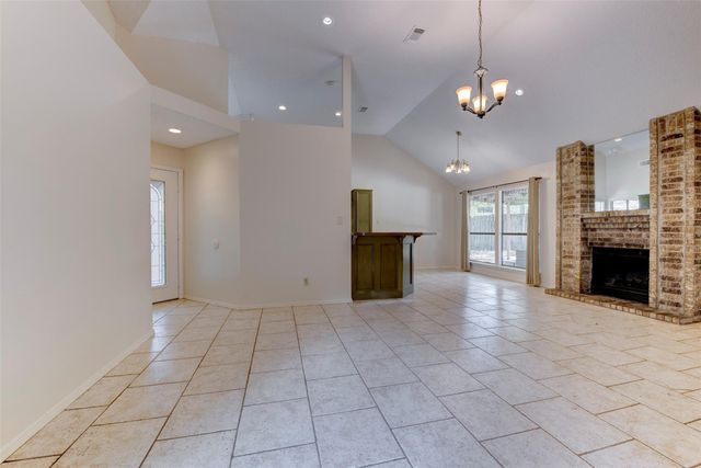 1906 Woodhue Drive, Houston, TX 77386