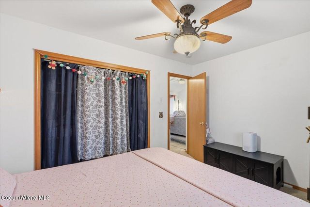 8300 N AINSWORTH DR, Hayden, ID 83835