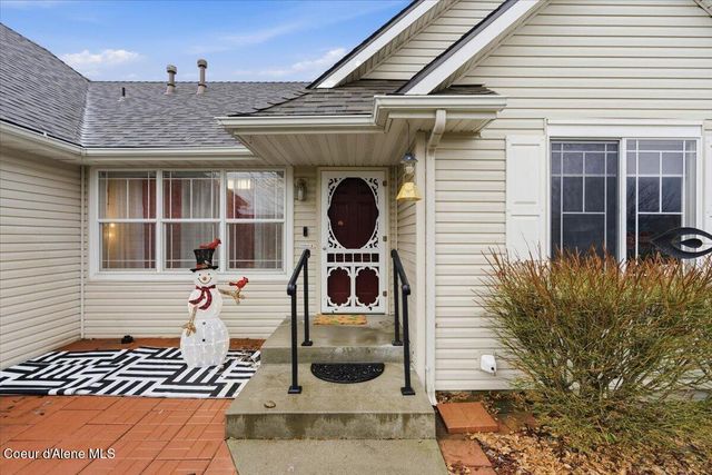 8300 N AINSWORTH DR, Hayden, ID 83835