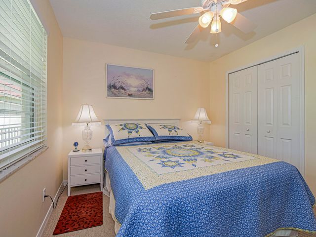 26 Pine Arbor Lane 201, Vero Beach, FL 32962