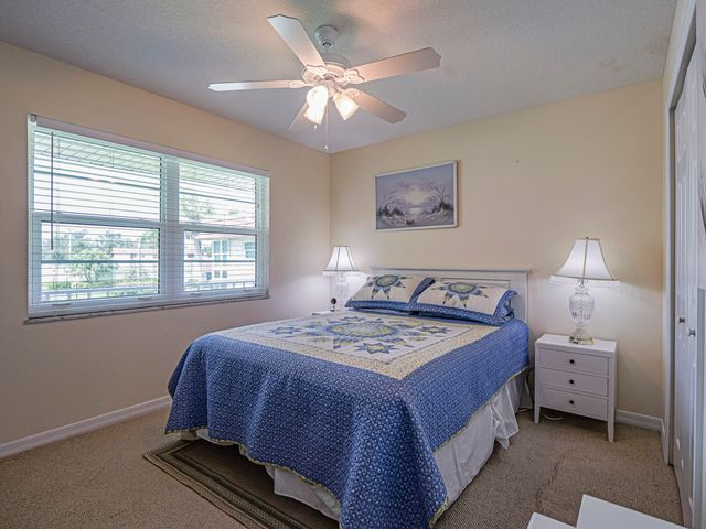 26 Pine Arbor Lane 201, Vero Beach, FL 32962