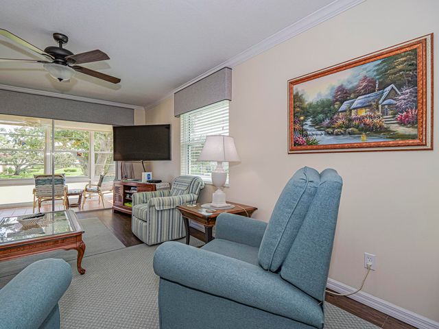 26 Pine Arbor Lane 201, Vero Beach, FL 32962