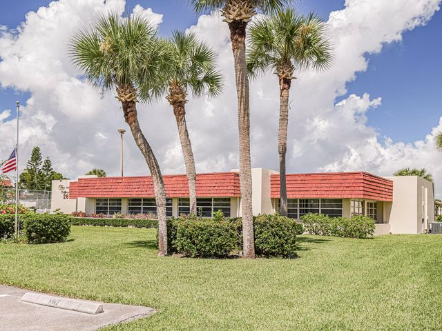 26 Pine Arbor Lane 201, Vero Beach, FL 32962