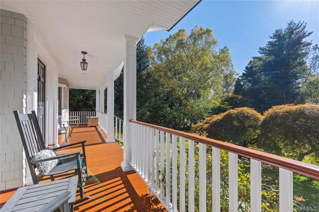 69 Brevoort Lane, Rye, NY 10580