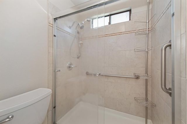 8450 Silver Rock Ct, Citrus Heights, CA 95610
