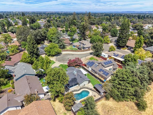 8450 Silver Rock Ct, Citrus Heights, CA 95610