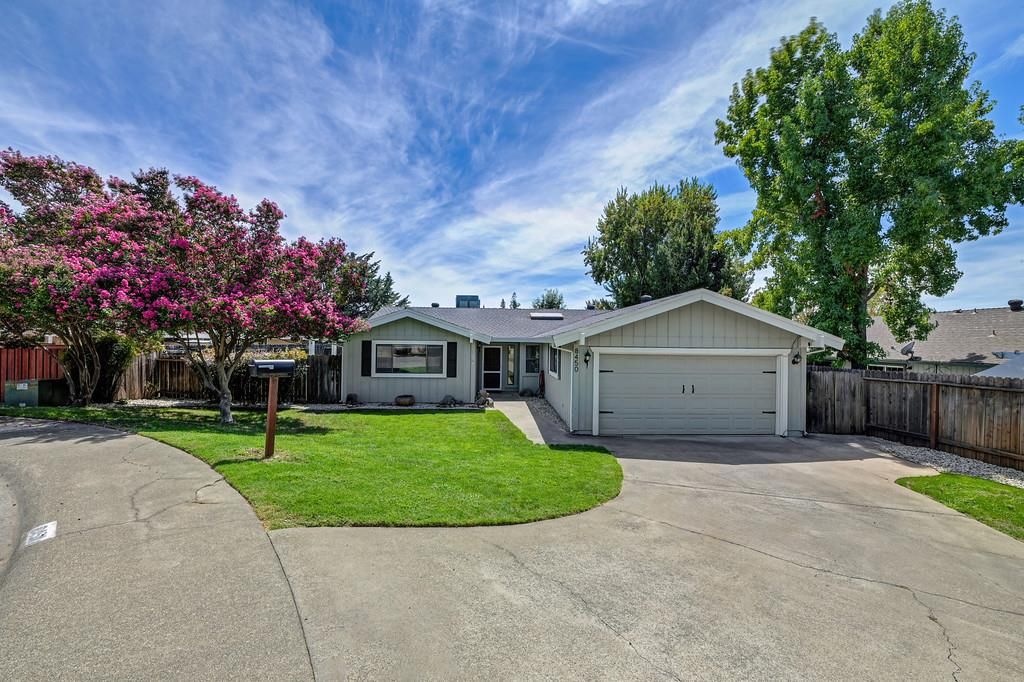 8450 Silver Rock Ct, Citrus Heights, CA 95610