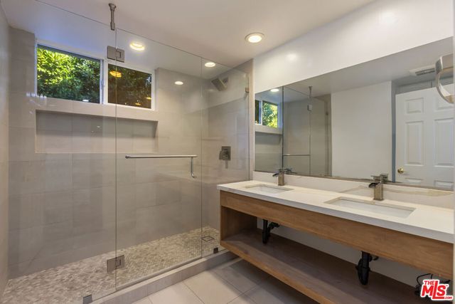 5150 Donna Avenue, Tarzana, CA 91356