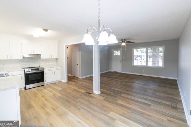 94 Ravenwood Way, Warner Robins, GA 31093