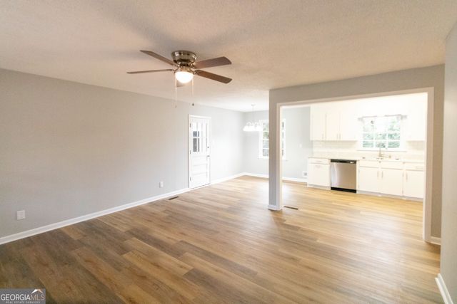 94 Ravenwood Way, Warner Robins, GA 31093