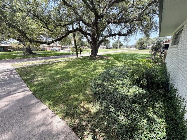 315 University Drive, Lake Charles, LA 70605
