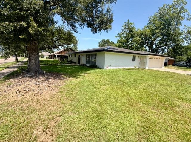 315 University Drive, Lake Charles, LA 70605