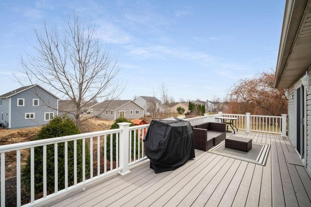 1456 Dovetail DRIVE, Hartford, WI 53027