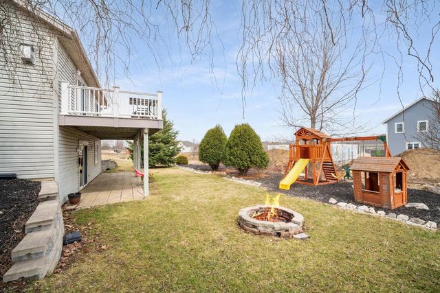 1456 Dovetail DRIVE, Hartford, WI 53027