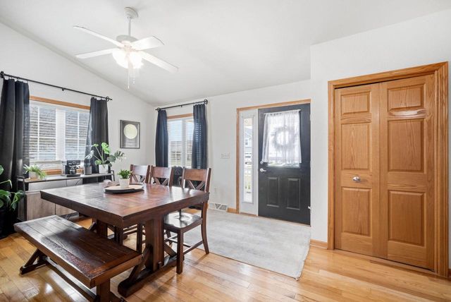 1456 Dovetail DRIVE, Hartford, WI 53027