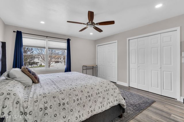 8 Cripple Creek Road, Howell, NJ 07731