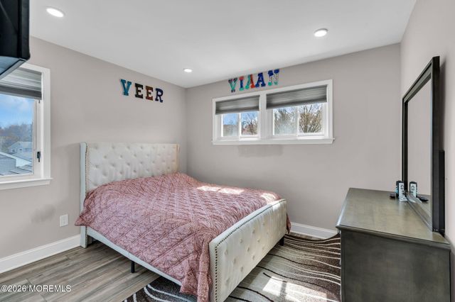 8 Cripple Creek Road, Howell, NJ 07731