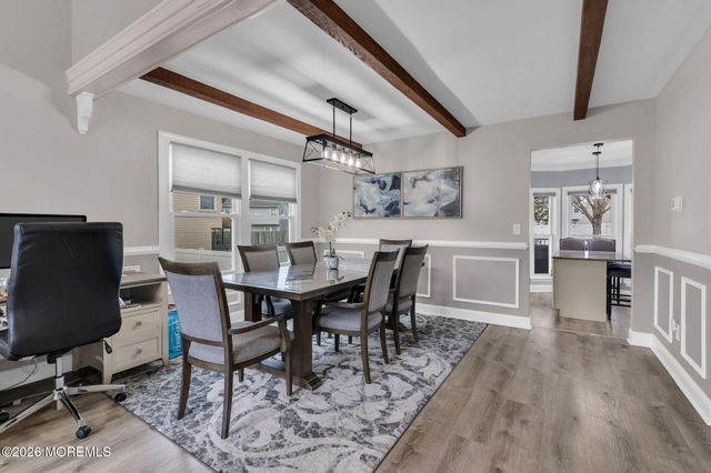 8 Cripple Creek Road, Howell, NJ 07731