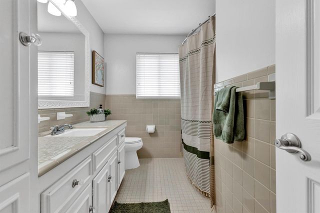 4001 Greystone DR, Austin, TX 78731