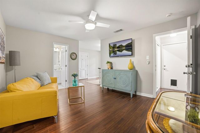 4001 Greystone DR, Austin, TX 78731