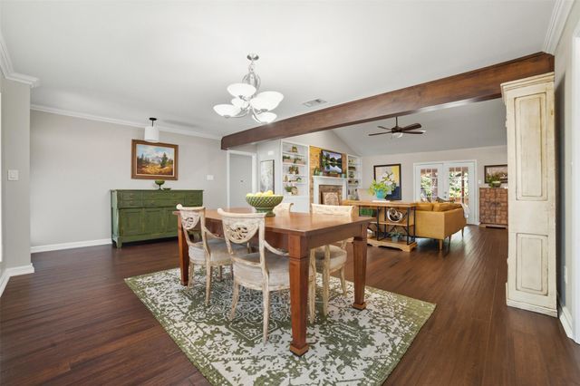 4001 Greystone DR, Austin, TX 78731