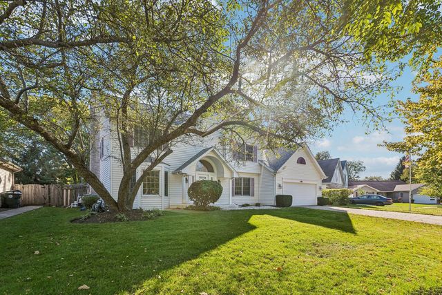 1150 Prairie Drive, Algonquin, IL 60102