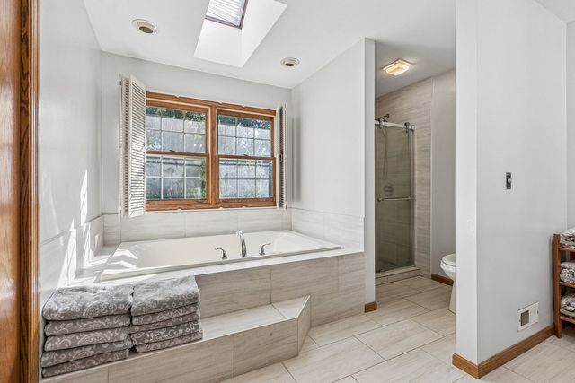 1150 Prairie Drive, Algonquin, IL 60102