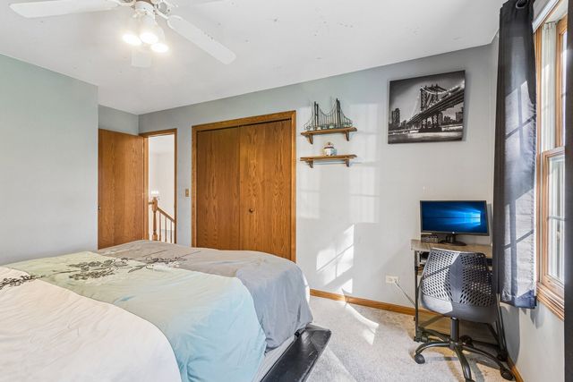 1150 Prairie Drive, Algonquin, IL 60102