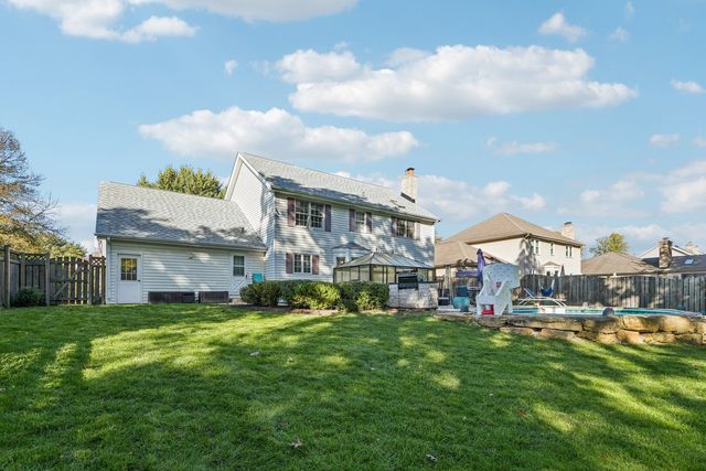 1150 Prairie Drive, Algonquin, IL 60102