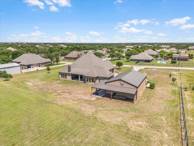 332 Antler Ridge Drive, Azle, TX 76020