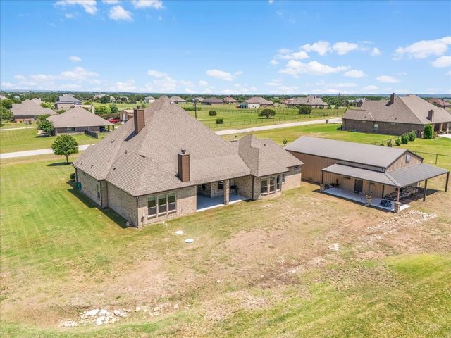 332 Antler Ridge Drive, Azle, TX 76020