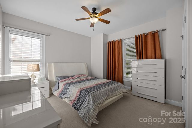 13721 Glen Abbey Drive, Charlotte, NC 28278