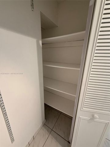 8625 NW 8th St 420, Miami, FL 33126