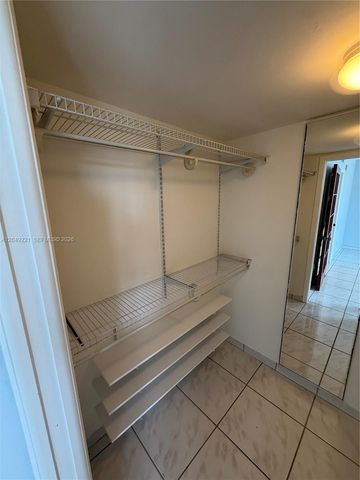 8625 NW 8th St 420, Miami, FL 33126