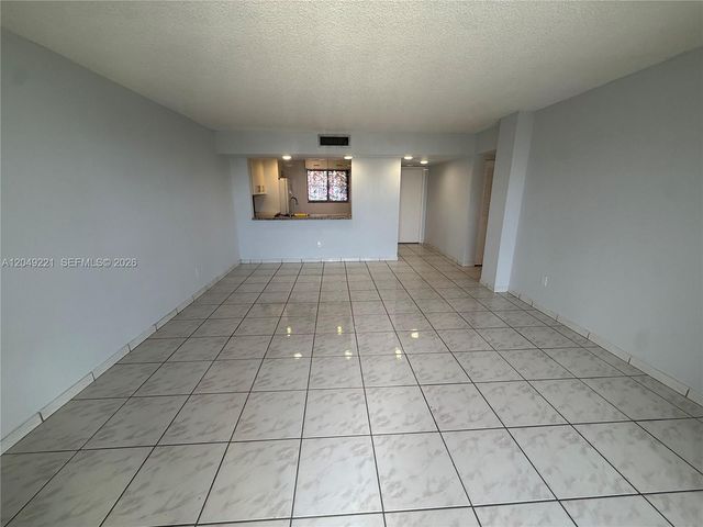 8625 NW 8th St 420, Miami, FL 33126