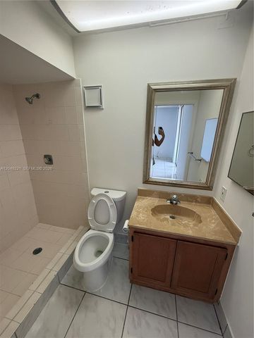 8625 NW 8th St 420, Miami, FL 33126