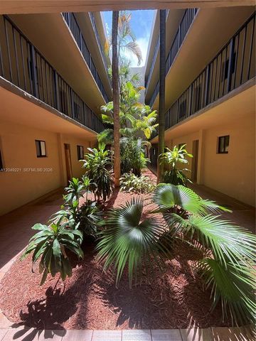 8625 NW 8th St 420, Miami, FL 33126