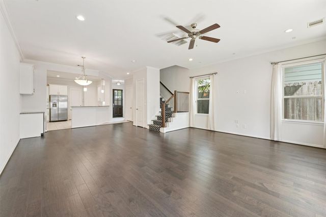 2107 Crockett Street, Houston, TX 77007