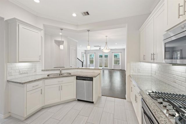 2107 Crockett Street, Houston, TX 77007